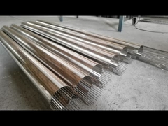 효율적인 액체 필터레이션을 위해 포인트 용접 윙 와이어 메시